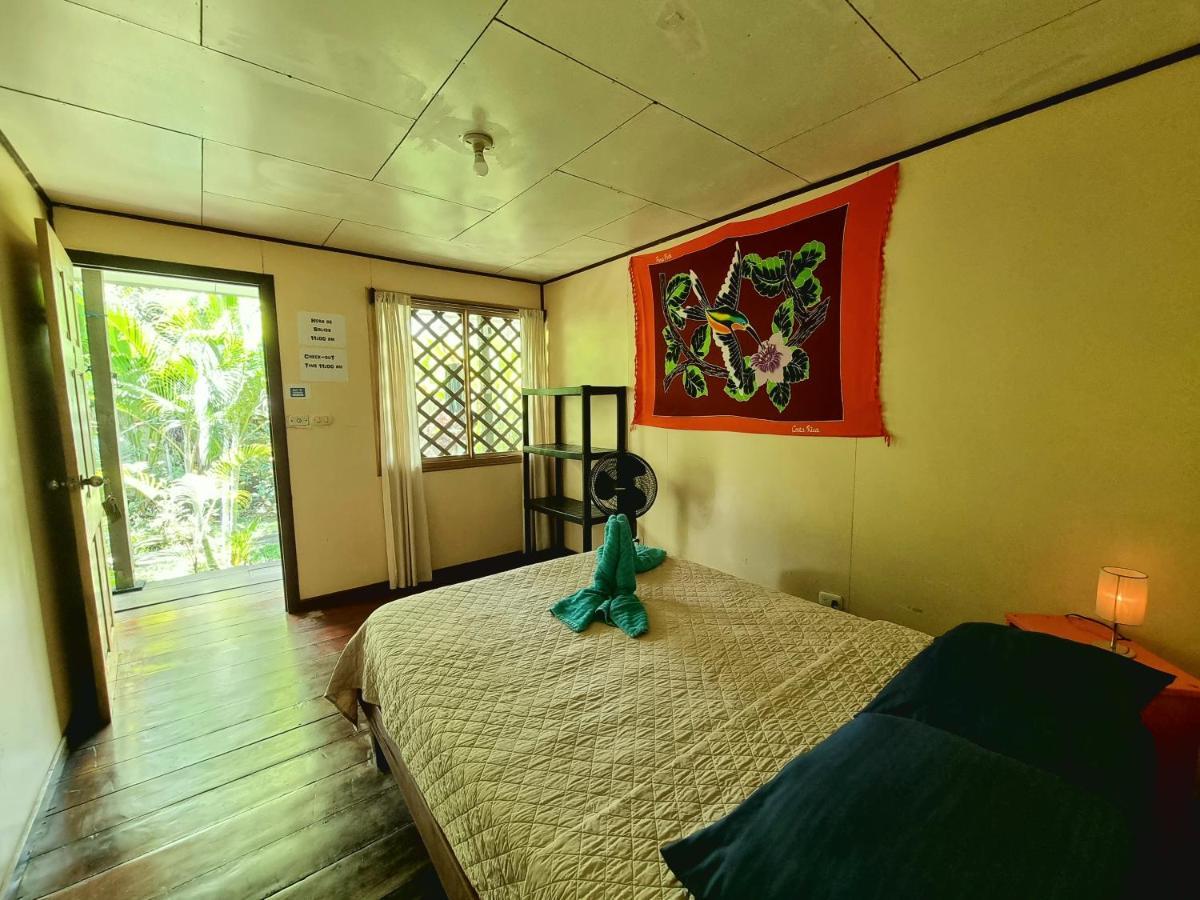 Cabinas Tortuguero Esterno foto